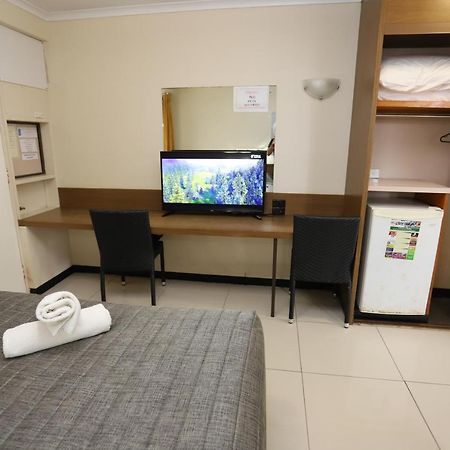 Miners alojamiento Motor Inn Mackay Exterior foto