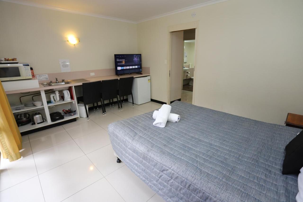 Miners alojamiento Motor Inn Mackay Exterior foto