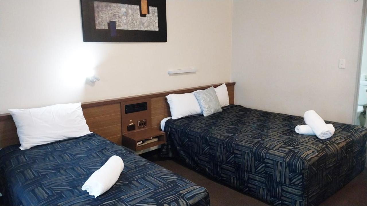 Miners alojamiento Motor Inn Mackay Exterior foto