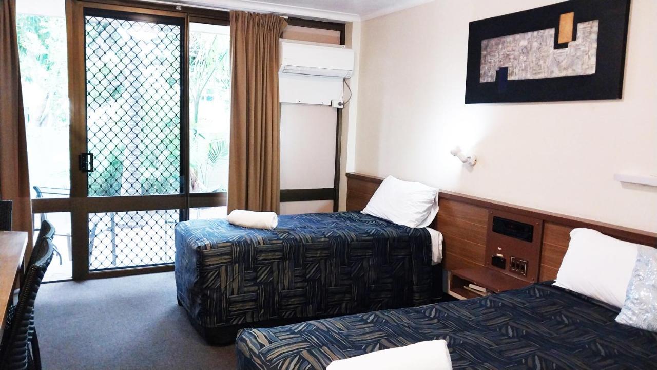 Miners alojamiento Motor Inn Mackay Exterior foto