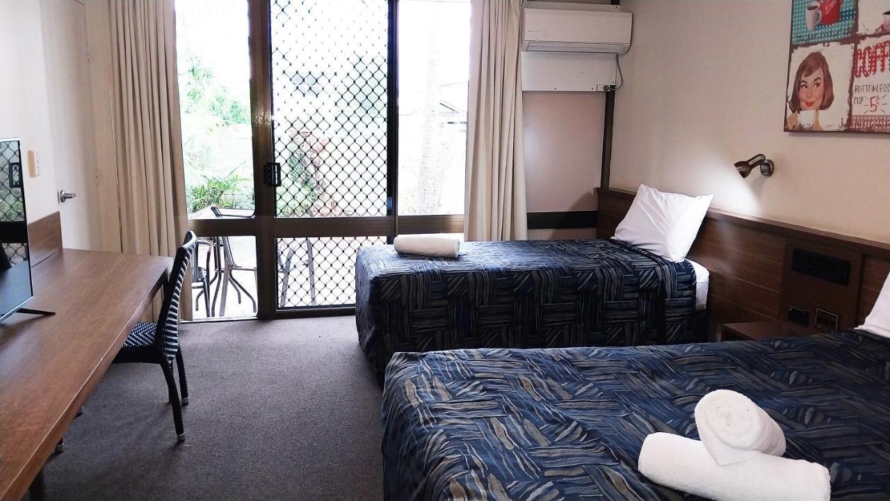 Miners alojamiento Motor Inn Mackay Exterior foto