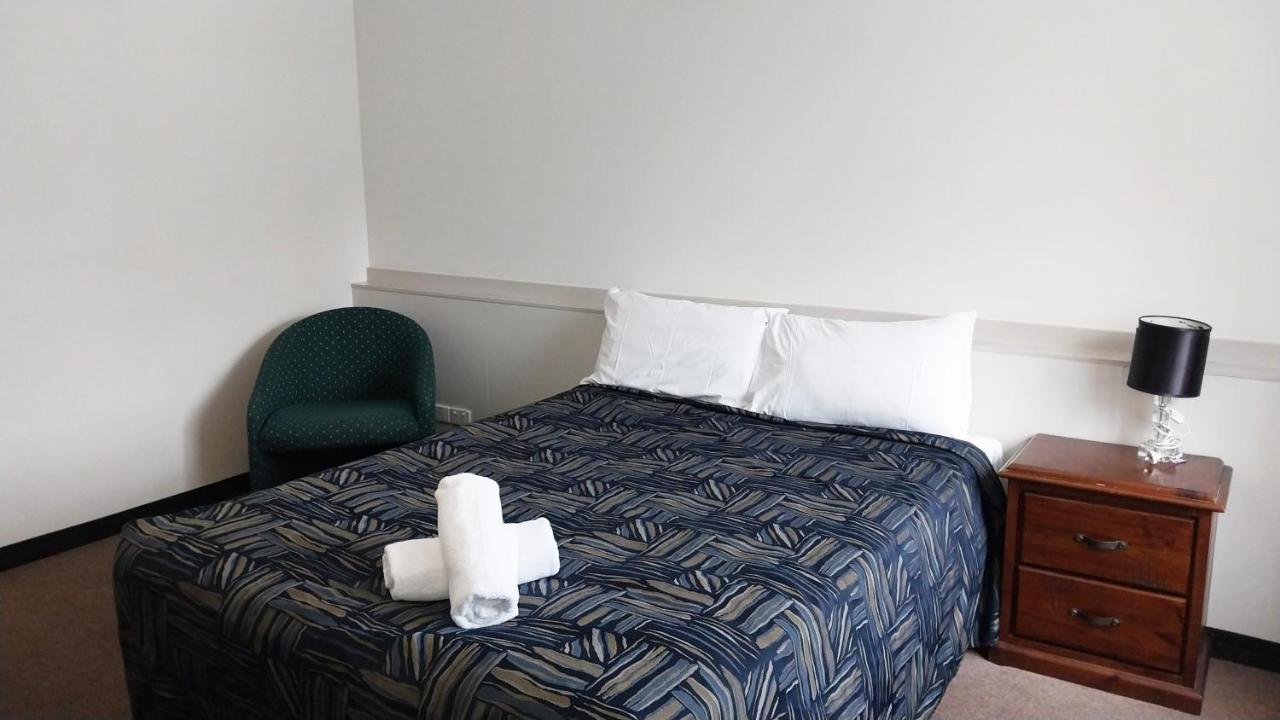 Miners alojamiento Motor Inn Mackay Exterior foto