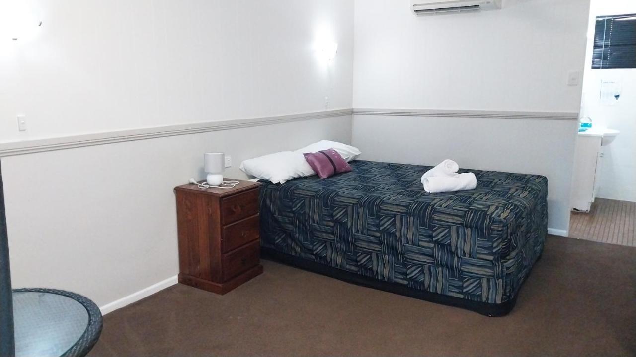 Miners alojamiento Motor Inn Mackay Exterior foto