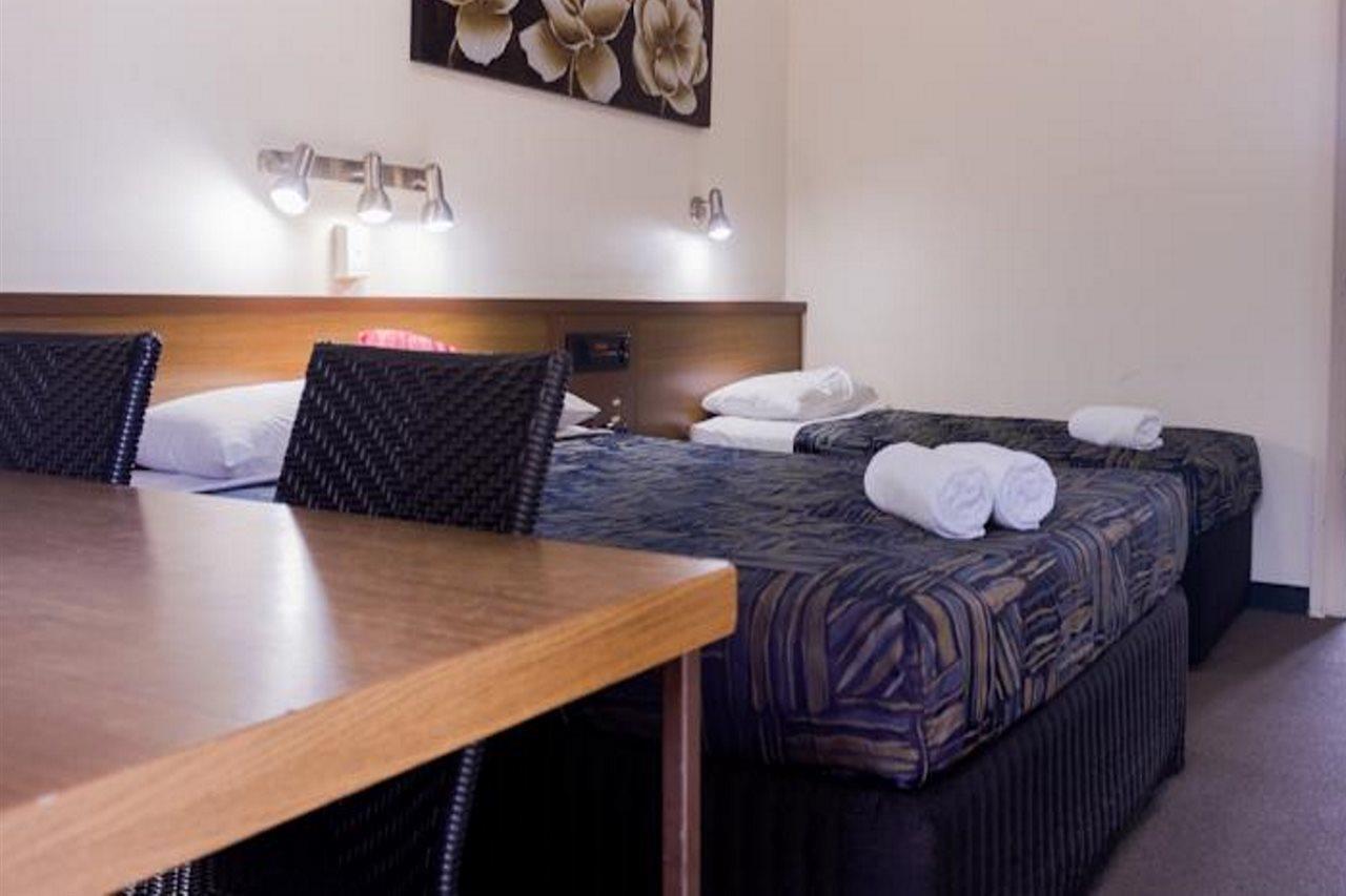 Miners alojamiento Motor Inn Mackay Exterior foto