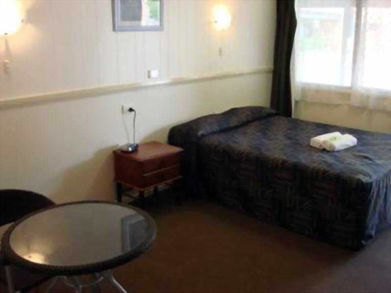 Miners alojamiento Motor Inn Mackay Exterior foto