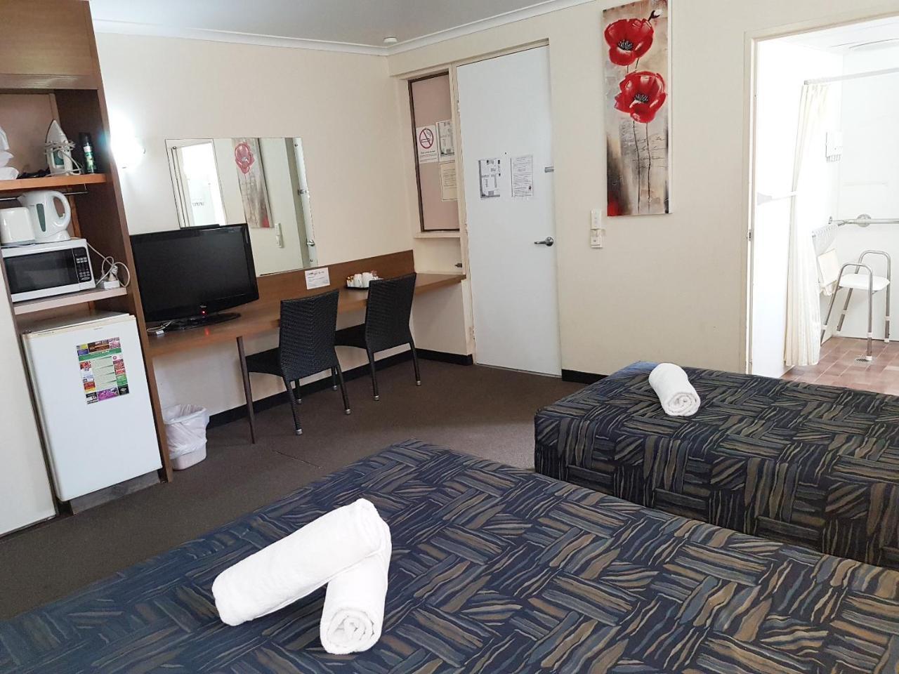 Miners alojamiento Motor Inn Mackay Exterior foto