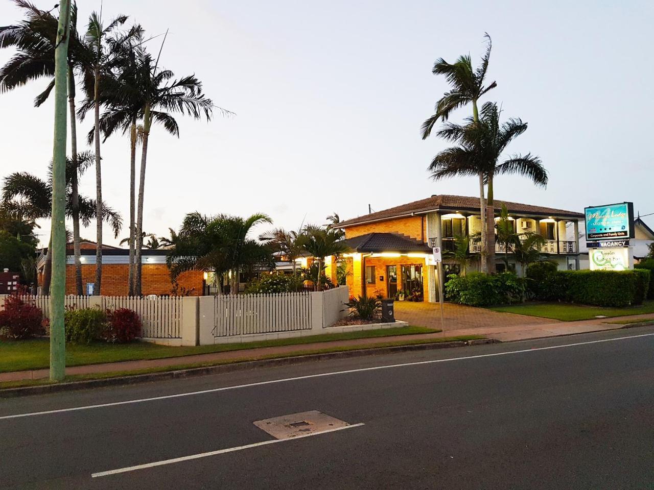 Miners alojamiento Motor Inn Mackay Exterior foto